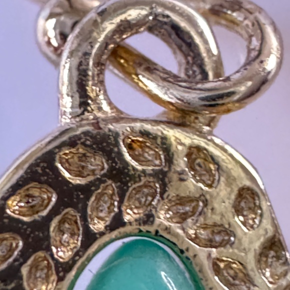 Kendra Scott Green Chalcedony Translucent Alexandra Earrings NWOT - Picture 4 of 5